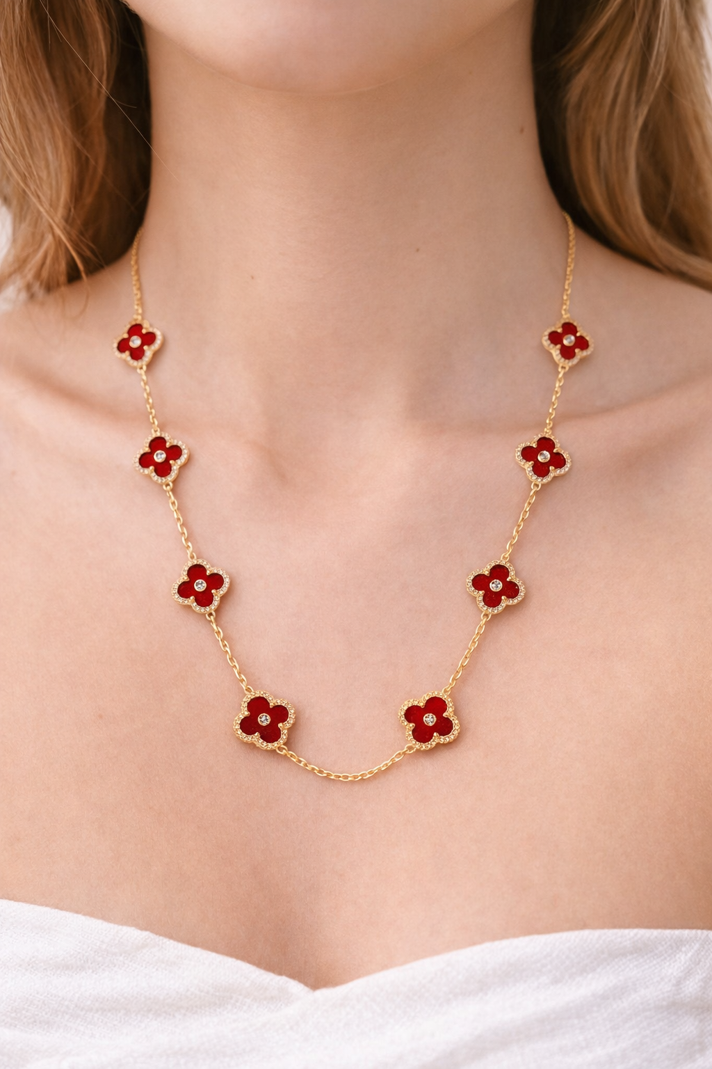 Mabel Clover Eight Full Pavé – Red