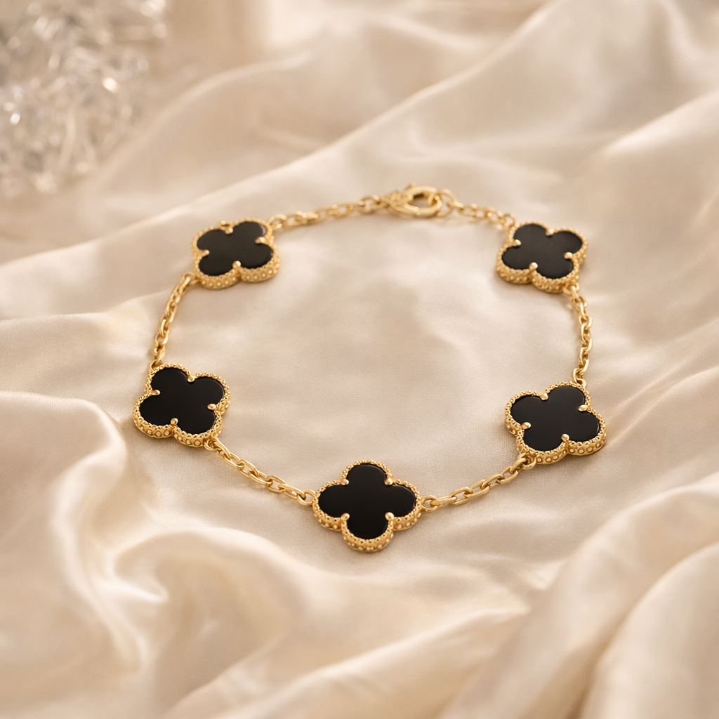 Mabel Clover Black Pavé Bracelet – Gold