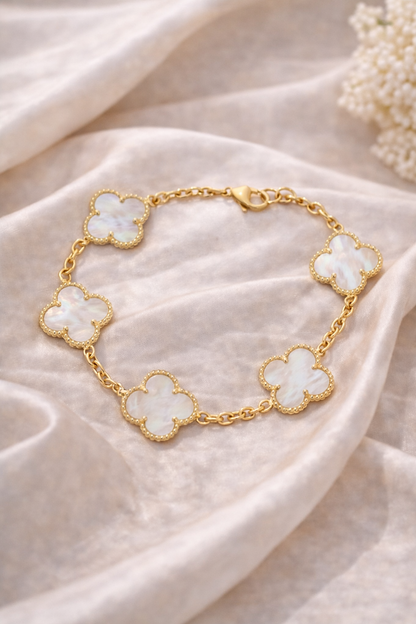 Mabel Clover White Bracelet – Gold