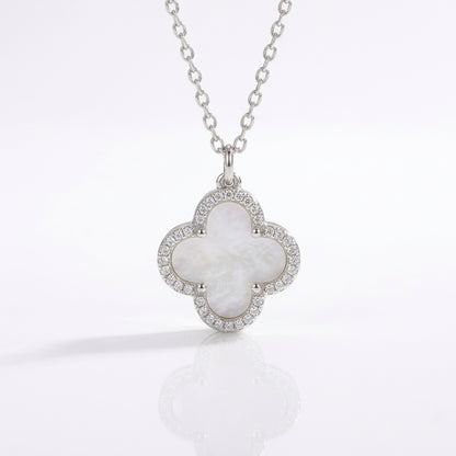 Élan Duo Clover Necklace