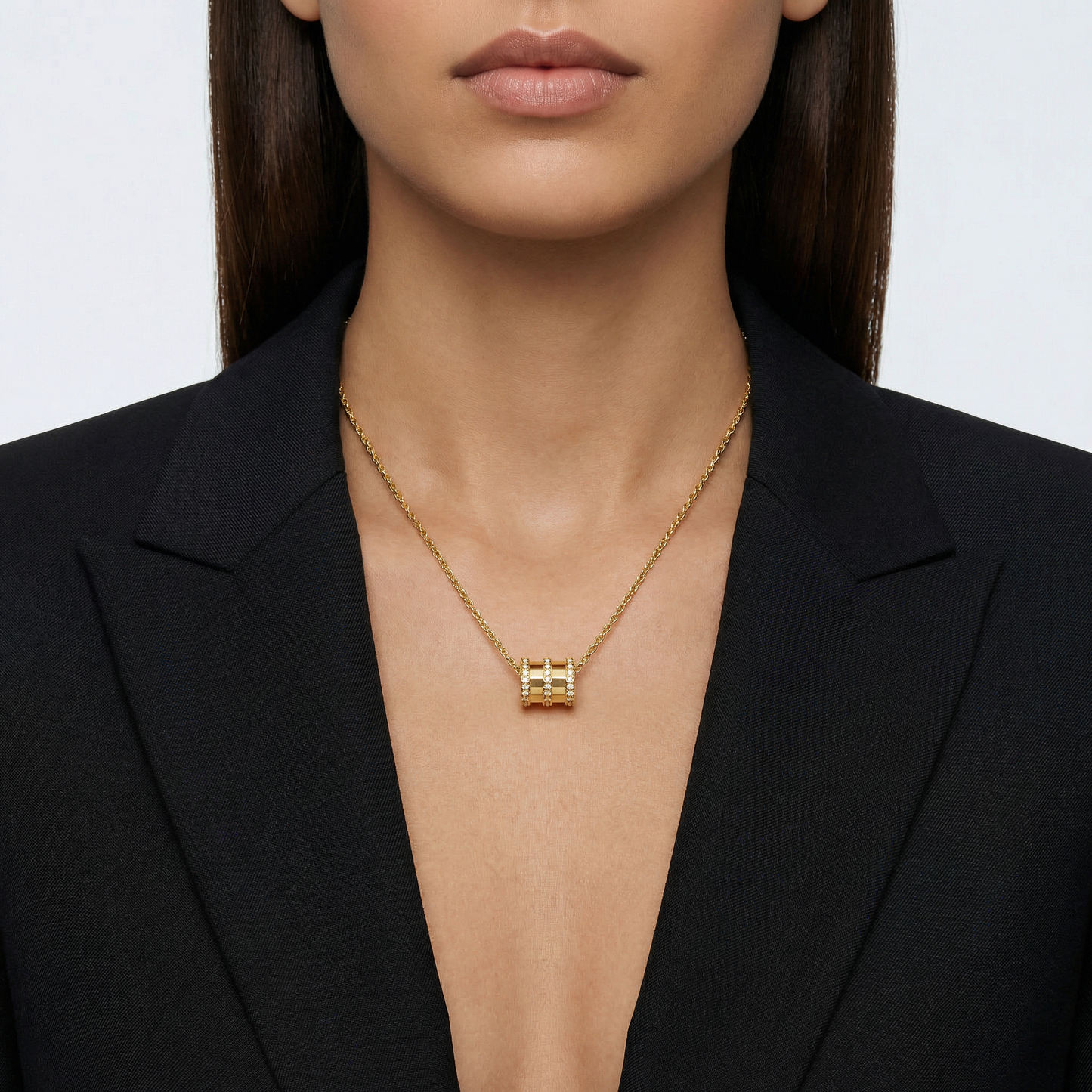 Sculpté Trio Necklace Pavé Band Pendant